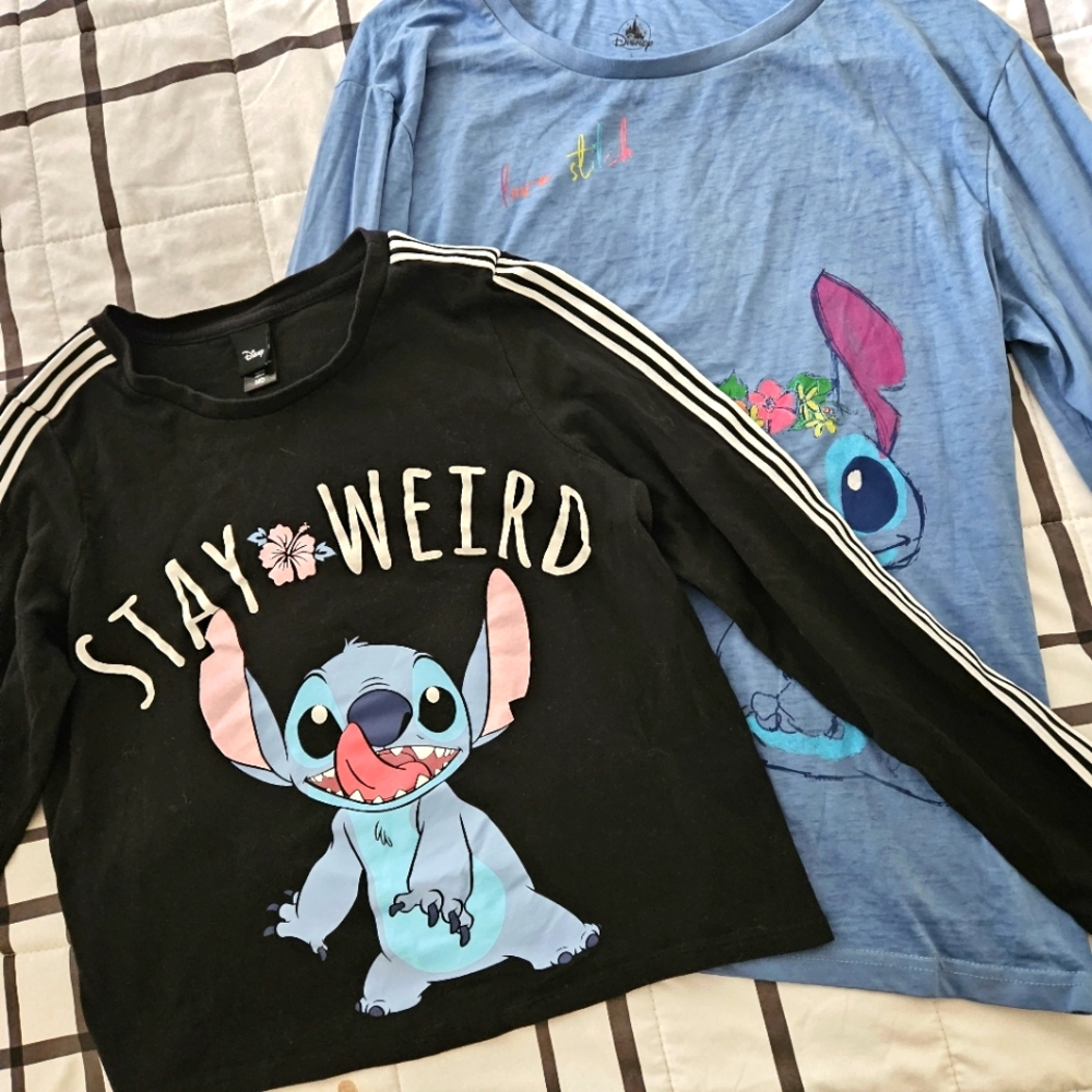 Womens Lilo and Stitch Bundle of 2 long sleeve tops Med/Small